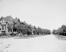 Kildare Road, looking north, Walkerville, Ont., between 1905 and 1915. Creator: Unknown