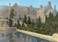 "Killenworth," George Dupont Pratt house, Glen Cove, New York, c1915. Creator: Frances Benjamin Johnston