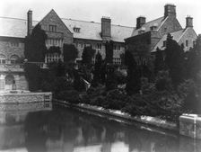 "Killenworth," George Dupont Pratt house, Glen Cove, New York., c1915. Creator: Frances Benjamin Johnston