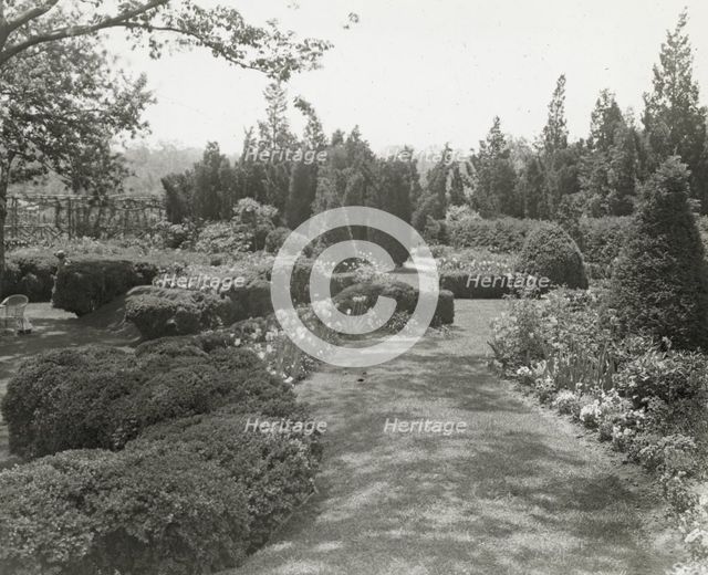 "Killenworth," George Dupont Pratt house, Glen Cove, New York, c1918. Creator: Frances Benjamin Johnston.