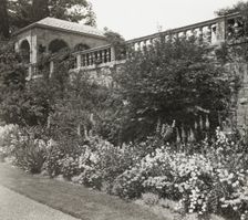 "Killenworth," George Dupont Pratt house, Glen Cove, New York, c1918. Creator: Frances Benjamin Johnston