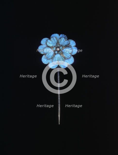 Kingfisher feather decorated hairpin, Qing dynasty, China, 19th century. Artist: Unknown