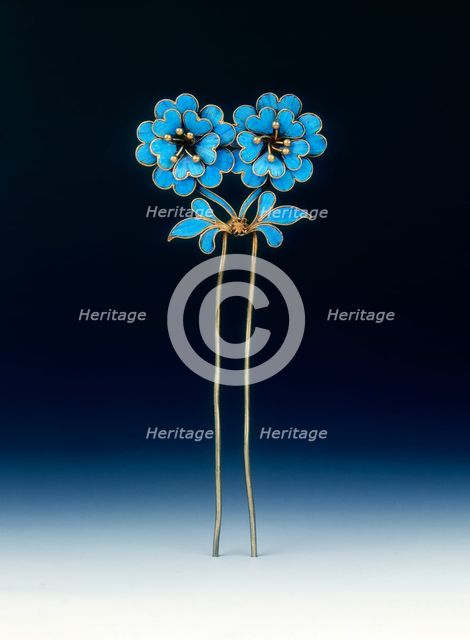 Kingfisher feather hairpin, Qing dynasty, China, 19th century. Creator: Unknown.