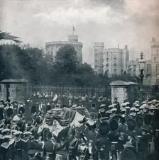 King Edward VII's hearse being drawn into the grounds of Windsor Castle, 1910 (1911). Creator: Horace Walter Nicholls