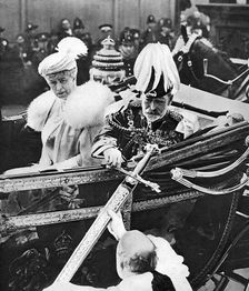 King George V touches the City's Sword, at Temple Bar, London, 1930s
