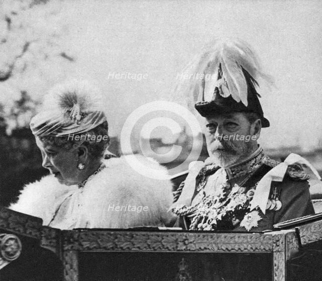 King George V and Queen Mary on their way to St Paul's Cathedral, Silver Jubilee, 1935. Artist: Unknown