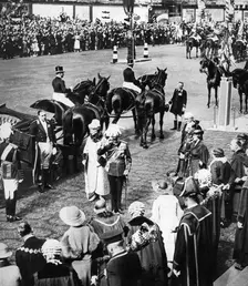 King George V and the mayors of the north London boroughs at Marylebone, Silver Jubilee, 1935