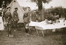 King George V conversing with wounded officers, France, World War I, 1916