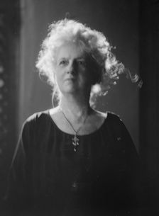 King, Grace, Miss, portrait photograph, 1924 May 13. Creator: Arnold Genthe