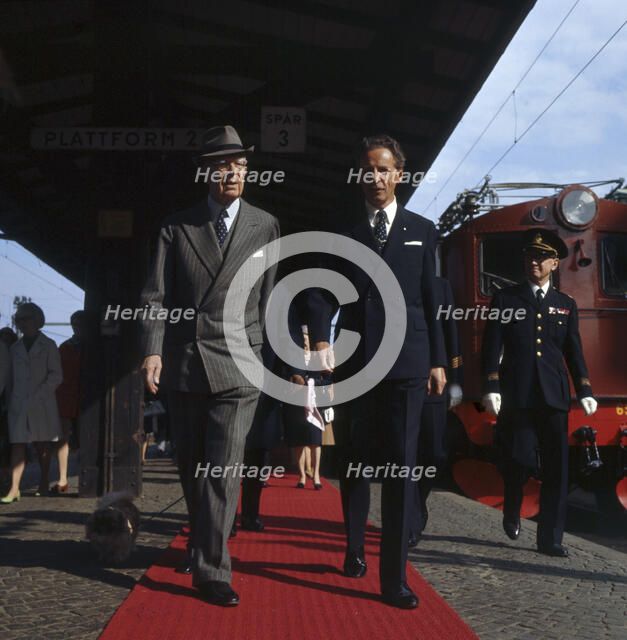 King Gustaf VI Adolf of Sweden arrives in Helsingborg, Scania, 1972. Artist: Unknown