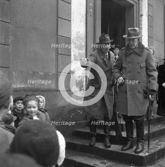 King Gustav V of Sweden hunting on the Övedskloster estate, Scania, Sweden, 1946. Artist: Otto Ohm