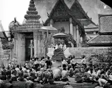 King Mongkut of Siam [Thailand] arriving at the Temple of the Reclining Buddha (Wat Pho)..., 1865. Creator: John Thomson