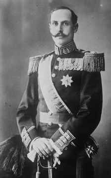 King of Norway in uniform, Karl Anderson Photo, 1912. Creator: Bain News Service