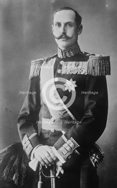 King of Norway in uniform, Karl Anderson Photo, 1912. Creator: Bain News Service.