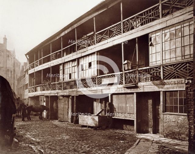 King's Head Inn Yard, Southwark, c1881. Creator: Henry Dixon & Son.