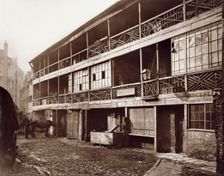 King's Head Inn Yard, Southwark, c1881. Creator: Henry Dixon & Son