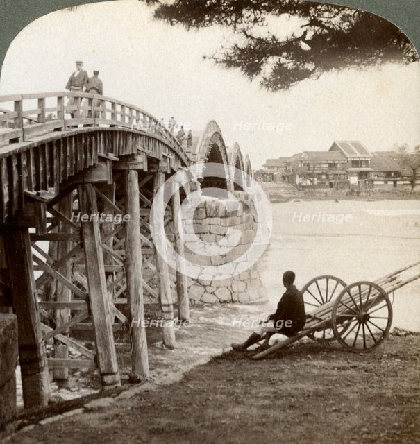 Kintai Bridge over the Nishiki River at Iwakuni, looking north, Japan, 1904.Artist: Underwood & Underwood
