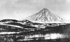 Klyuchevskoy volcano, 1922-1923. Creator: Rene Malaise