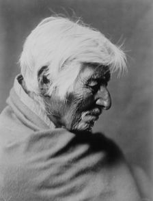 Klickitat profile, c1910. Creator: Edward Sheriff Curtis