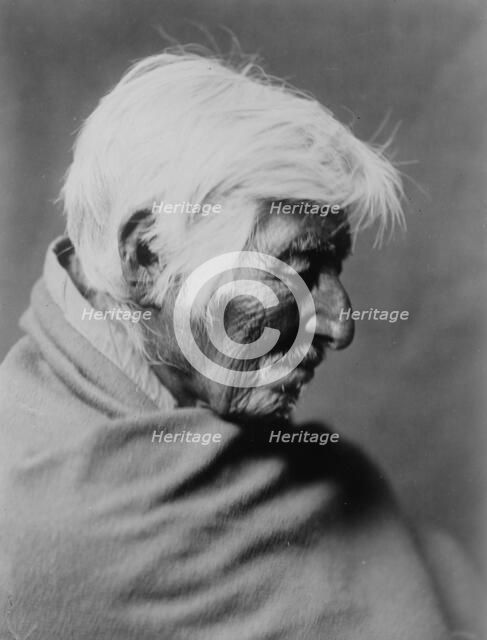 Klickitat profile, c1910. Creator: Edward Sheriff Curtis.