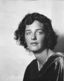 Kramer, A.L., Mrs. (Alice Bishop), portrait photograph, 1932 Creator: Arnold Genthe