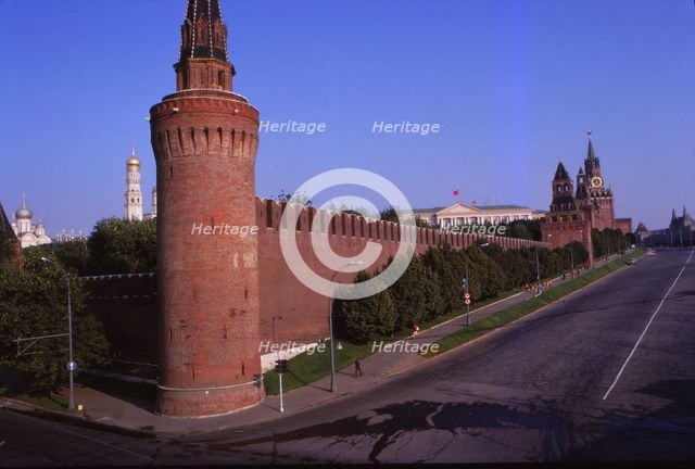 Kremlin Wall and tower from south of Red Square, Moscow, 20th century. Artist: CM Dixon.