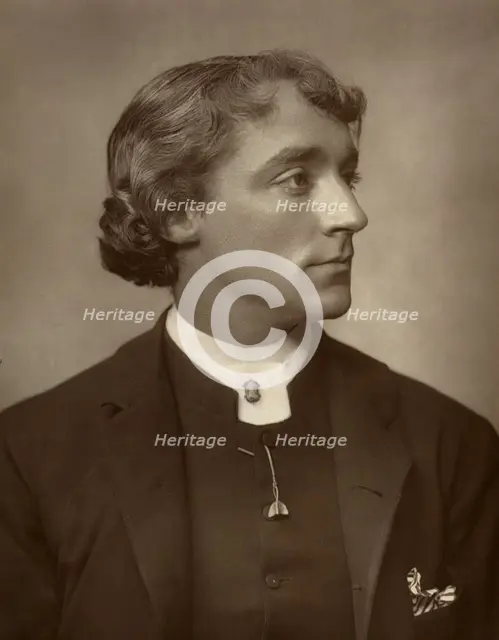 Kyrle Bellow, actor, 1882.  Artist: St James's Photographic Co