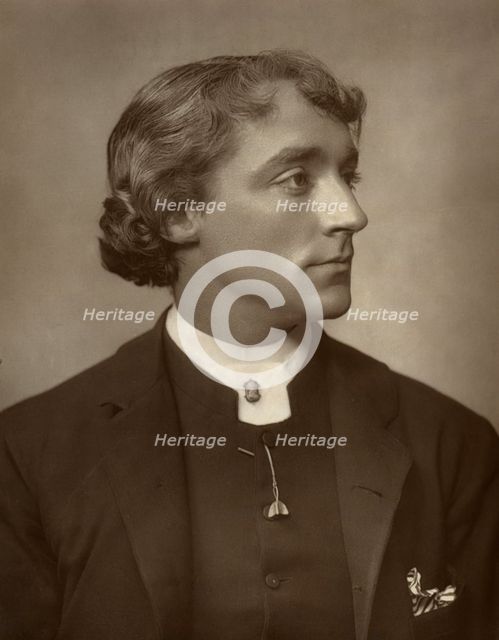 Kyrle Bellow, actor, 1882.  Artist: St James's Photographic Co