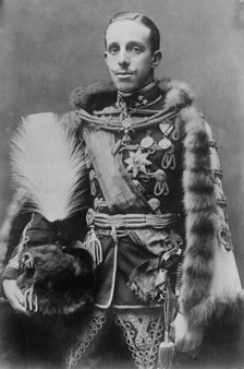 H.M. King of Spain, between c1910 and c1915. Creator: Bain News Service