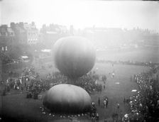 Hot air balloons, Finsbury, London, c1860-c1922. Artist: Henry Taunt