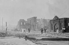 Hot Springs (Ark.), fire Sept, 1913 - wreck of gas plant, 1913. Creator: Bain News Service