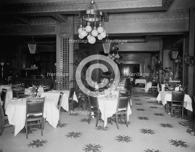 Hotel Griswold cafe, Detroit, Mich., between 1910 and 1920. Creator: Unknown.