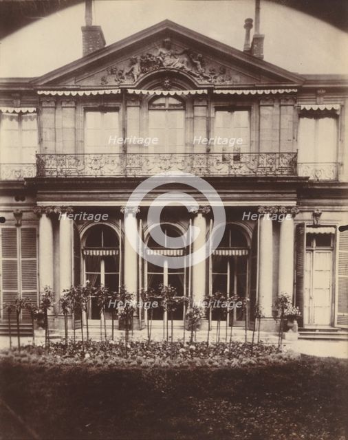 Hotel d'Argenson, rue de Grenelle 101, 1907-1908. Creator: Eugene Atget.
