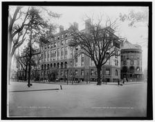 Hotel De Soto, Savannah, Ga., c1900. Creator: Unknown