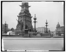Hotel English and Army and Navy Soldiers and Sailors Monument, Indianapolis, Ind., c1904. Creator: Unknown