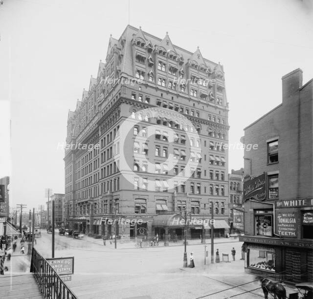 Hotel Iroquois, Buffalo, c1900. Creator: William H. Jackson.