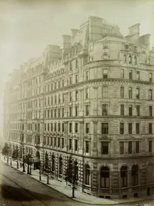 Hotel Metropole, Northumberland Avenue, London, 1885. Artist: Henry Bedford Lemere