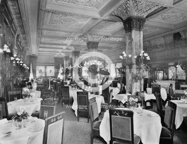 Hotel Netherland, main dining room, New York, N.Y., between 1905 and 1915. Creator: Unknown.