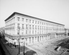 Hotel Royal, New Orleans, La., c1906. Creator: Unknown