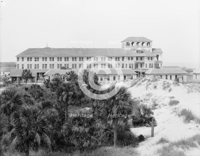 Hotel Tybee, Tybee Island, Savannah, Ga., between 1900 and 1910. Creator: Unknown.