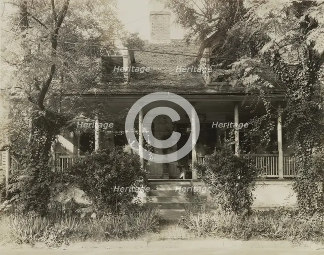 House, 821 Main Street, Natchez, Adams County, Mississippi, 1938. Creator: Frances Benjamin Johnston.