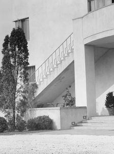 House at "The Shallows," property of Lucien Hamilton Tyng, Southampton, Long Island, 1931 Aug. Creator: Arnold Genthe