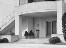 House at "The Shallows," property of Lucien Hamilton Tyng, Southampton, Long Island, 1931 Aug. Creator: Arnold Genthe