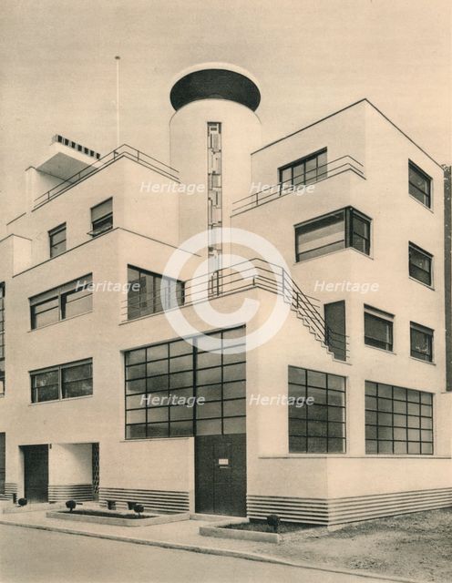 'House of M. M. Joel and Jan Martel, scupltors, Rue Mallet-Stevens, Auteuil', c1927. Artist: Unknown.