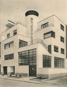 House of M. M. Joel and Jan Martel, scupltors, Rue Mallet-Stevens, Auteuil c1927