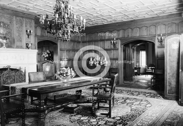 House of Mrs. Robert L. Dodge, 1933 Oct. Creator: Arnold Genthe.