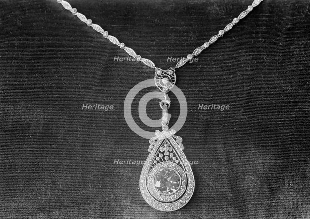 House of Representatives - Gifts To Jessie Wilson, 1914. Creator: Harris & Ewing.