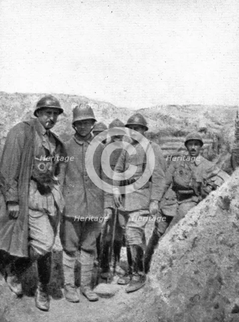 How to make a surprise attack; A prisoner brought back to our lines..., 1917. Creator: Unknown.