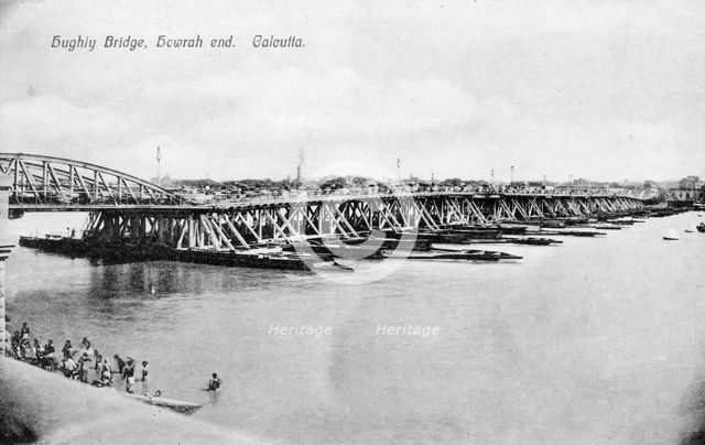 Howrah Bridge over the Hooghly River, Calcutta, India, early 20th century. Artist: Unknown