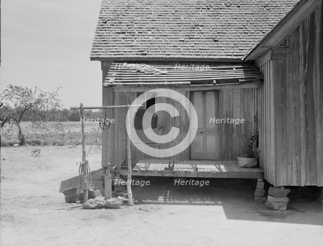Home of tenant farmer near Newport, Oklahoma, 1937. Creator: Dorothea Lange.